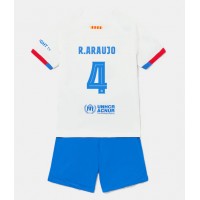 Barcelona Ronald Araujo #4 Auswärts Trikotsatz Kinder 2023-24 Kurzarm (+ Kurze Hosen)